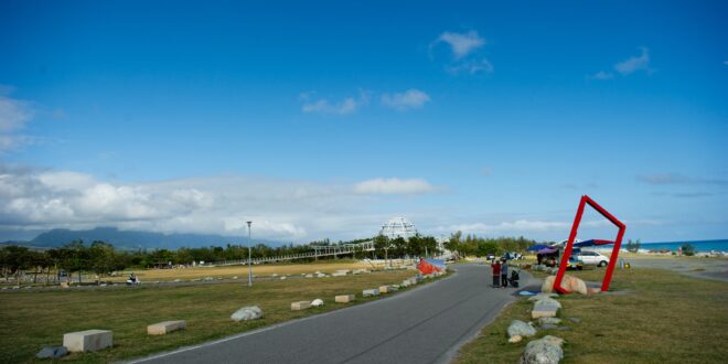 【台東‧台東市】台東海濱公園：眺望太平洋蔚藍海景，迎接日出美好時刻