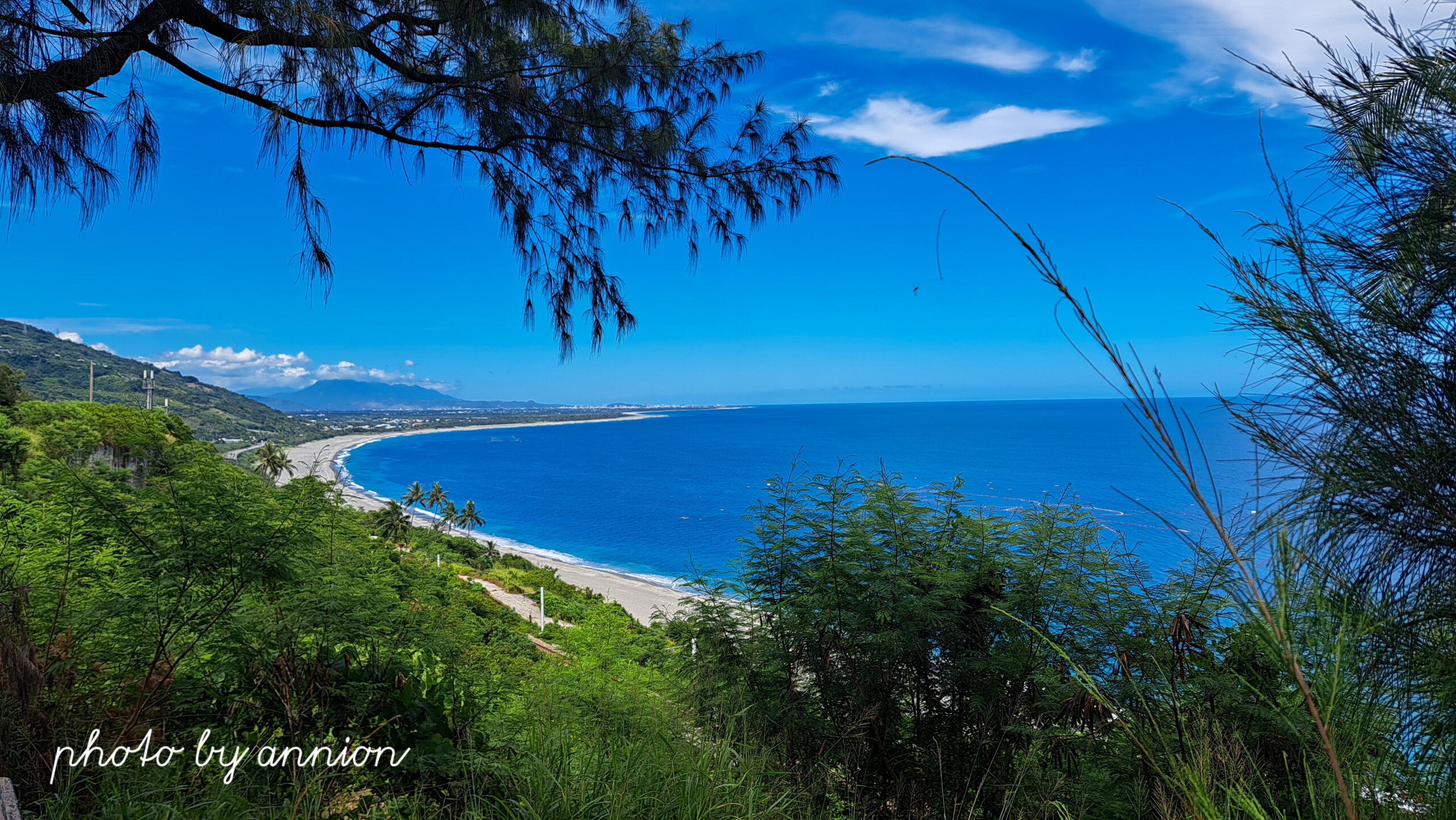 台東景點：華源海灣 海天一色的必拍景點