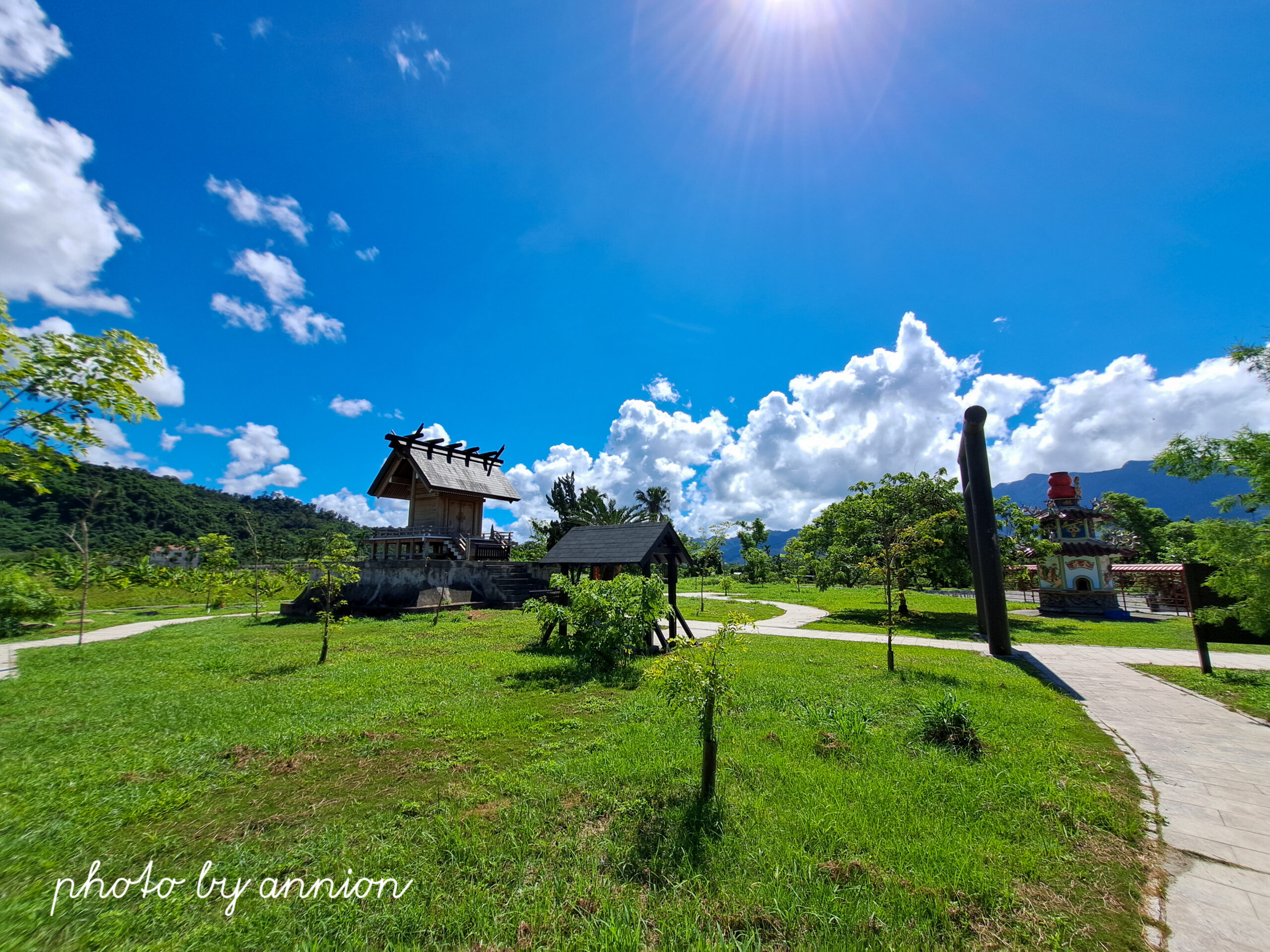 台東景點：鹿野神社日本神社，鳥居與洗手社標誌日式傳統